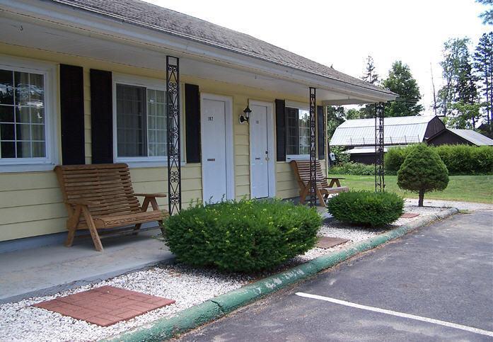 Weathervane Motel Lanesboro Lanesborough Exterior photo