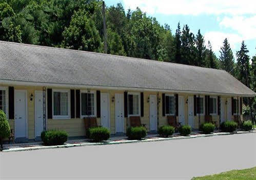 Weathervane Motel Lanesboro Lanesborough Exterior photo